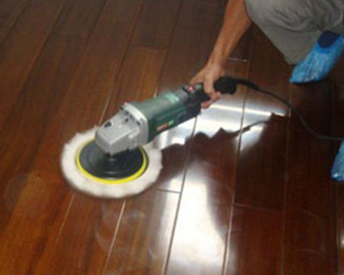 同仁堂健康藥業(yè)大廈地板打蠟